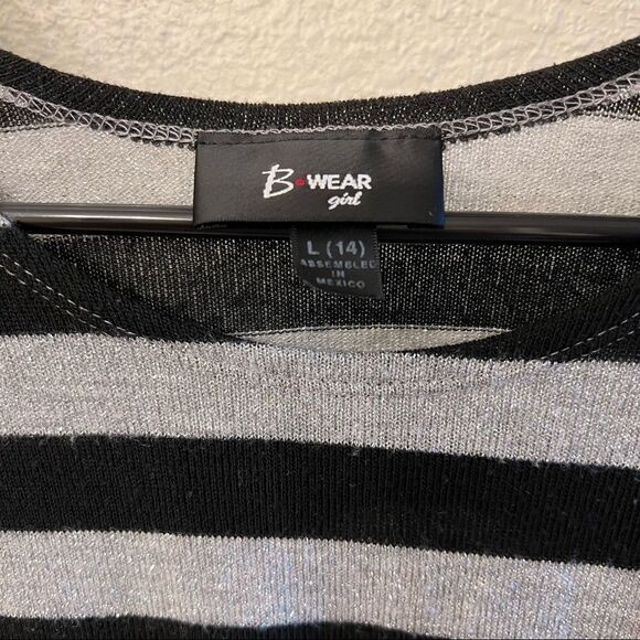 B Wear Girl Short Sleeve Top Size Large - Picture 2 of 6